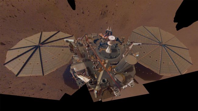 Аппарат «InSight» прислал второе селфи с Марса - 1
