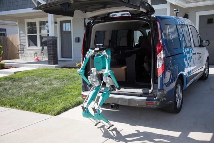 Двуногий робот Ford Digit доставит товары до двери дома