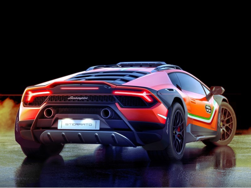 Lamborghini сделала гибрид суперкара и вседорожника - 3