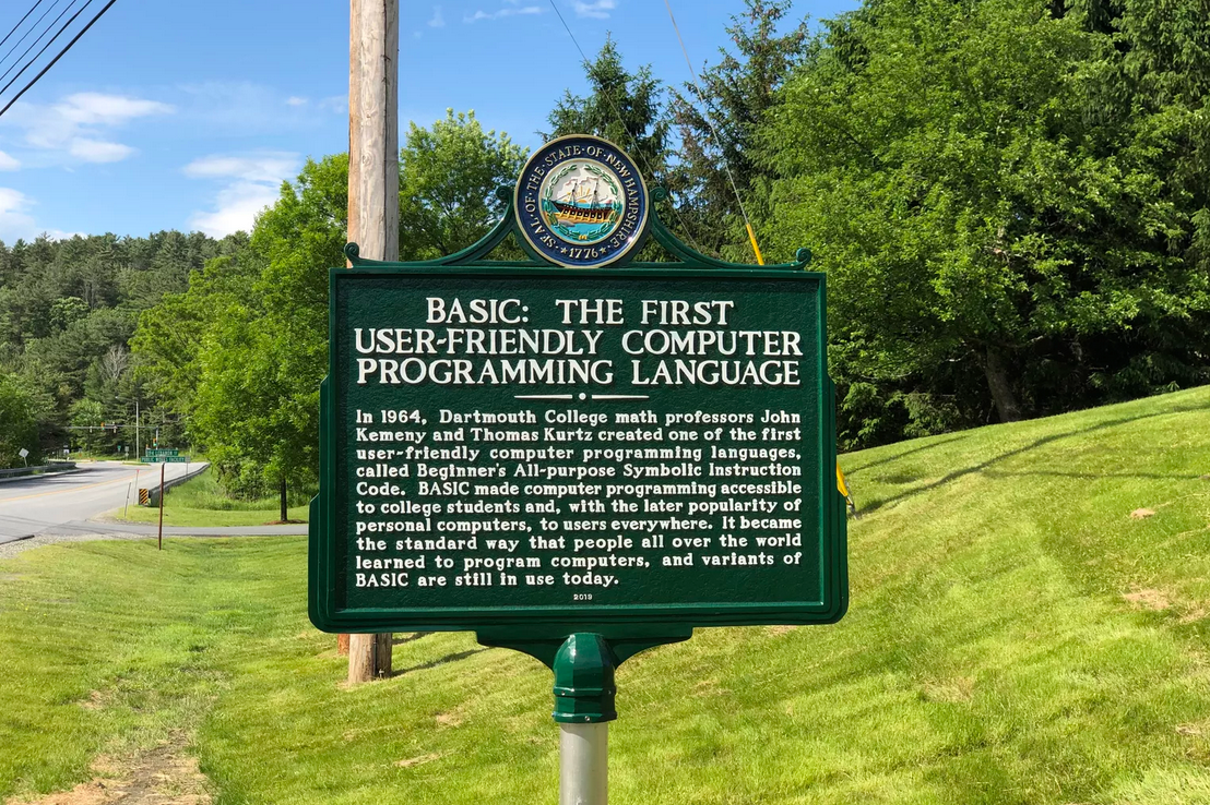 В Дартмуте появился памятник языку программирования BASIC - 1