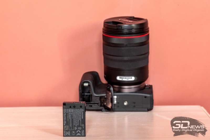 Новая статья: Обзор беззеркальной камеры Canon EOS RP: доступный полный кадр