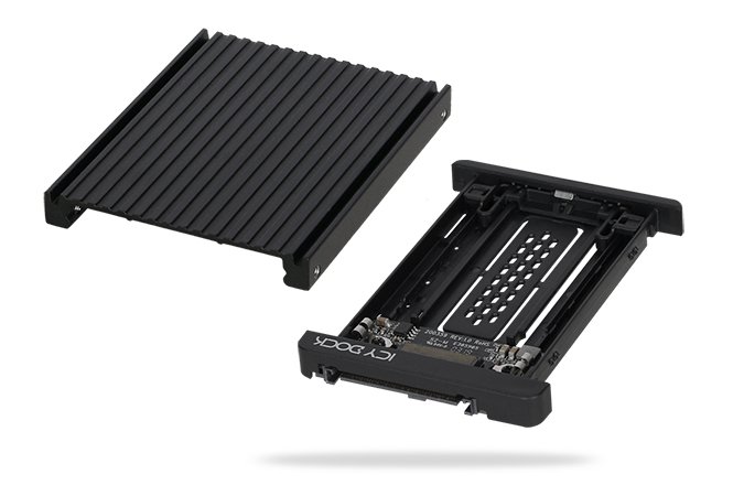 Icy Dock EZConvert MB705M2P-B превращает SSD типоразмера M.2 в SSD типоразмера U.2 