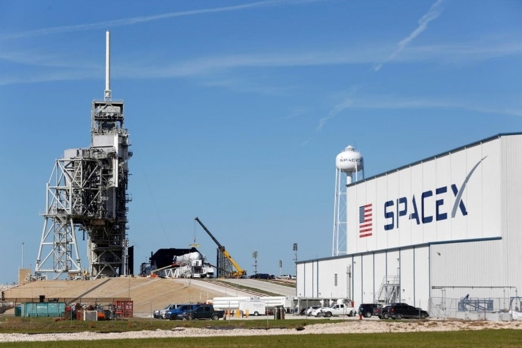 SpaceX довольна испытаниями 60 спутников Starlink и вносит изменения