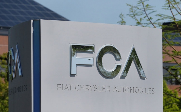 Итальянский регулятор пожаловался на финансовый ущерб из-за переезда Fiat Chrysler в Лондон