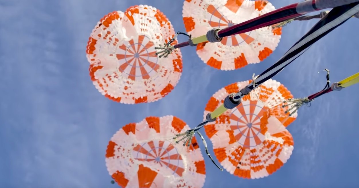 Как испытывают парашюты для космических кораблей: видео