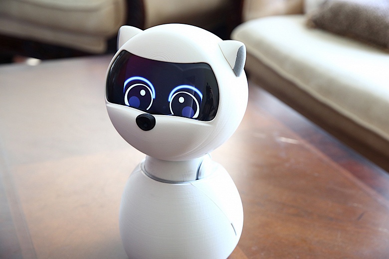 Kiki &mdash; настольный робот-компаньон, который стоит 1500 долларов, но не может сдвинуться с места