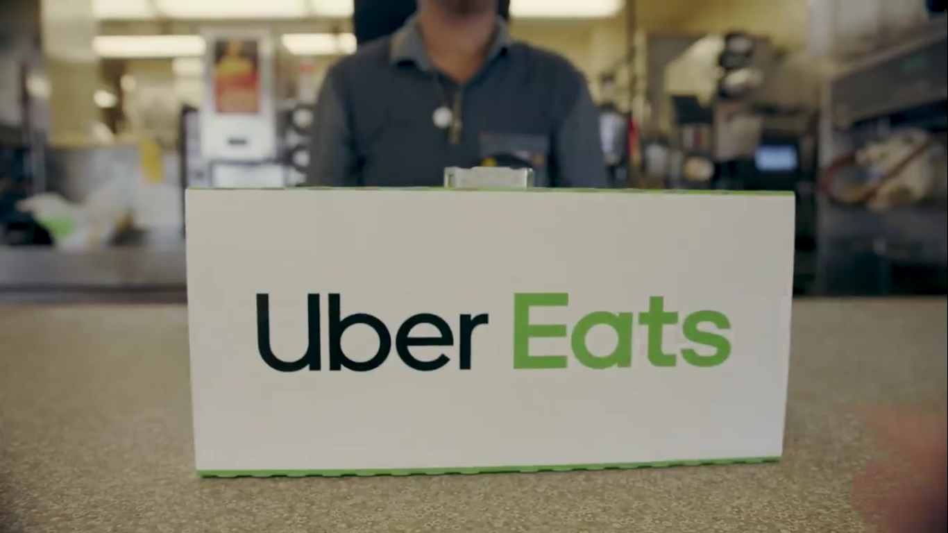 Uber Eats испытала процедуру доставки еды дроном в городе - 10