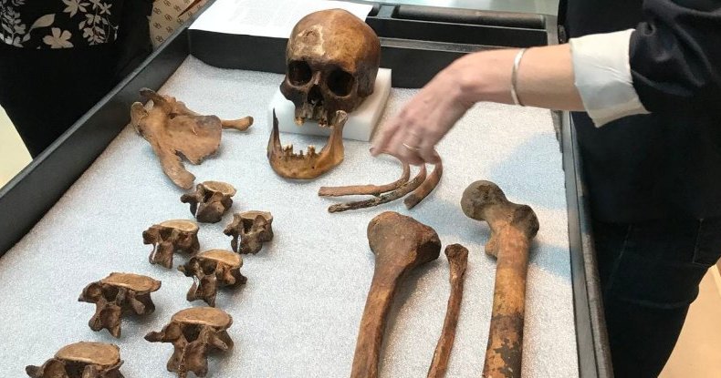 Жуткие находки в гробнице настоящего вампира: череп и кости