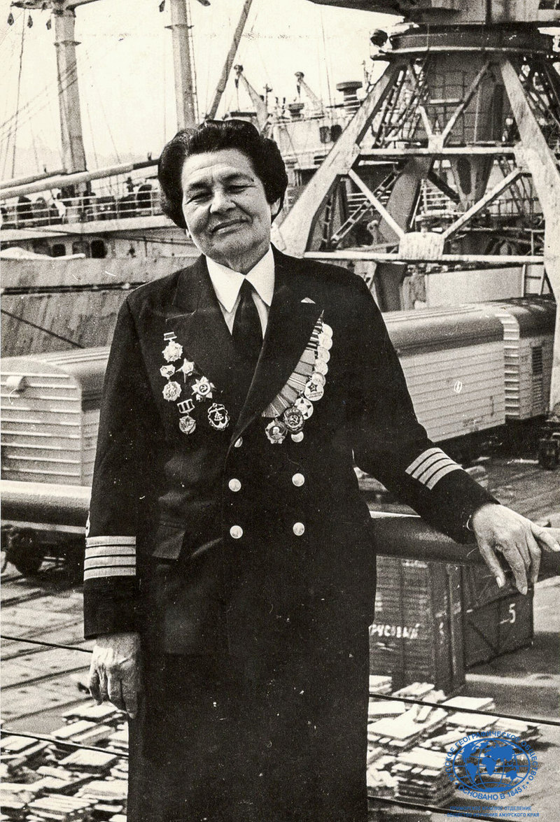 Женщина-капитан дальнего плавания: первая в мире, из СССР