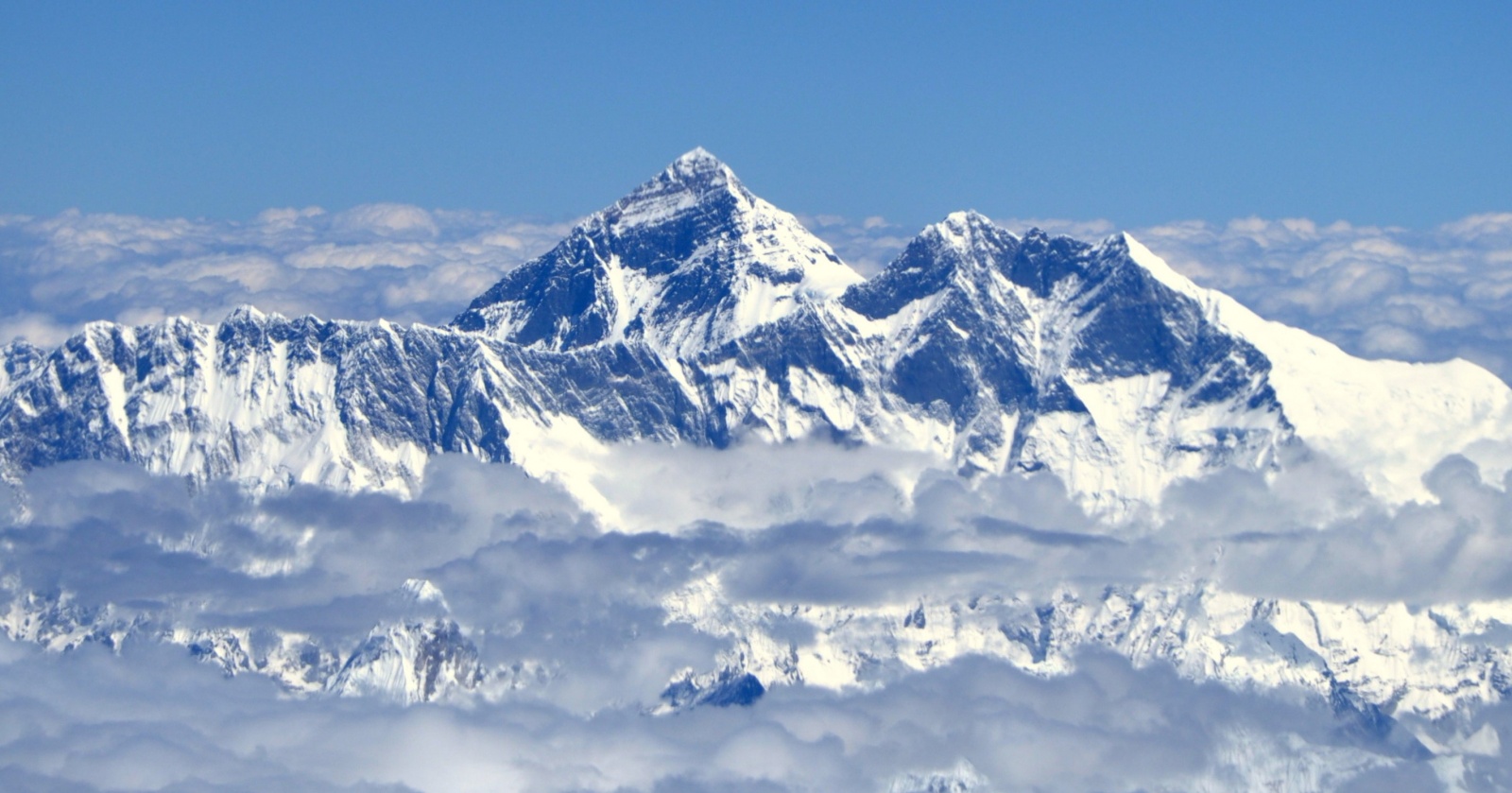 Непал ограничит доступ на Эверест