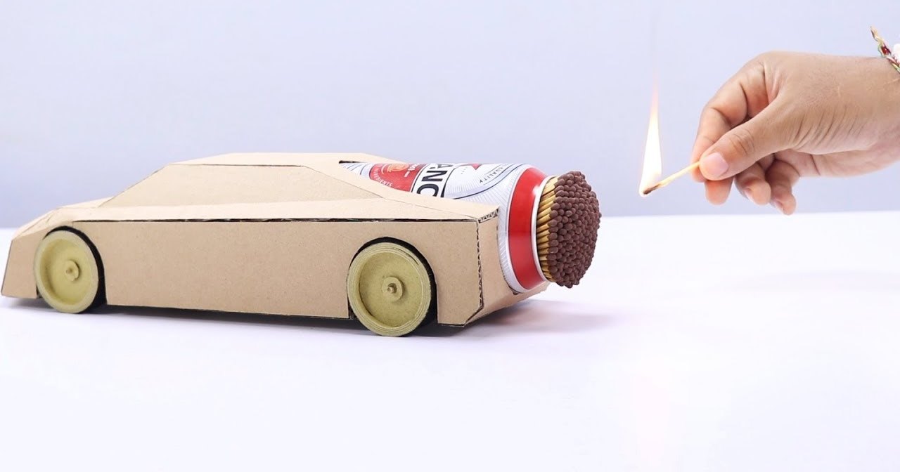 «Реактивный» движок из спичек для модели автомобиля: огненный вихрь