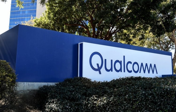 Qualcomm возобновляет поставки чипов Huawei