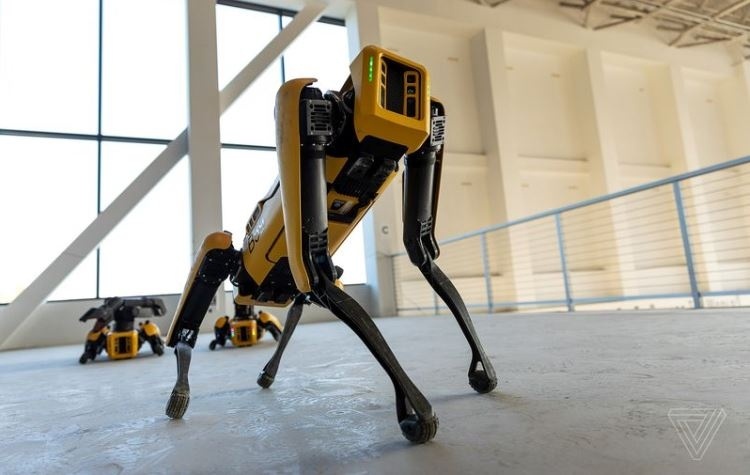 Робот Spot от Boston Dynamics покидает пределы лаборатории