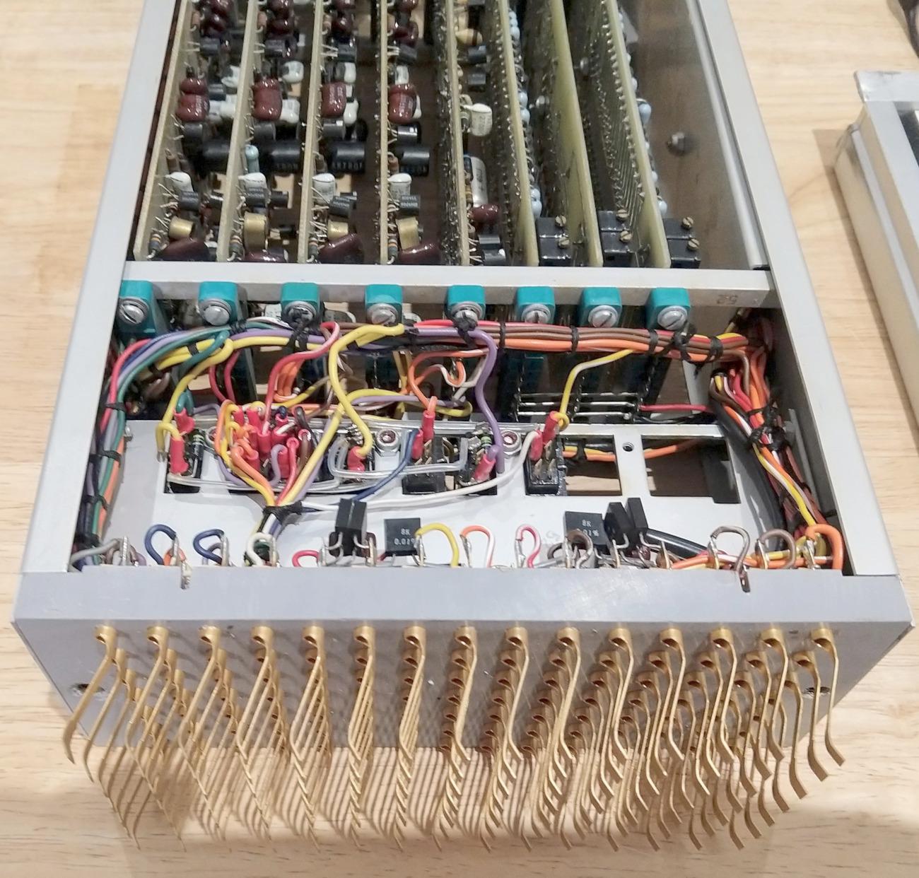 Реверс-инжиниринг малошумящих операционных усилителей из аналогового компьютера 1969 года - 6
