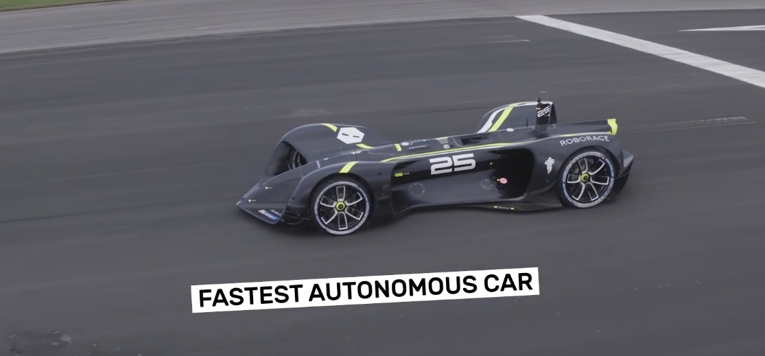 Электромобиль Robocar занесен в Книгу рекордов Гиннеса как самая быстрая в мире автономная машина - 1