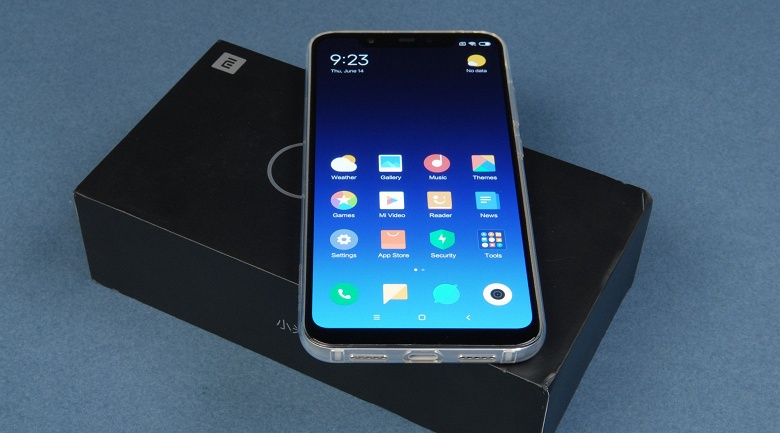 Прошлогодний флагман Xiaomi Mi 8 обновили до MIUI 11 на базе Android 10