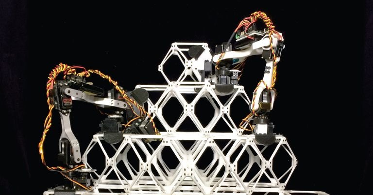 Роботы научились строить космические корабли