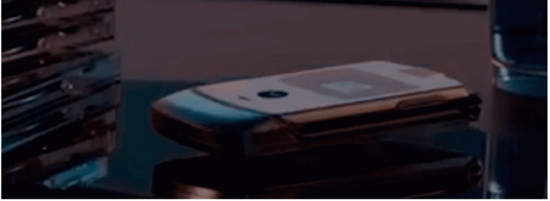 Делаем первый взгляд на возрождённую раскладушку Motorola Razr с гибким экраном