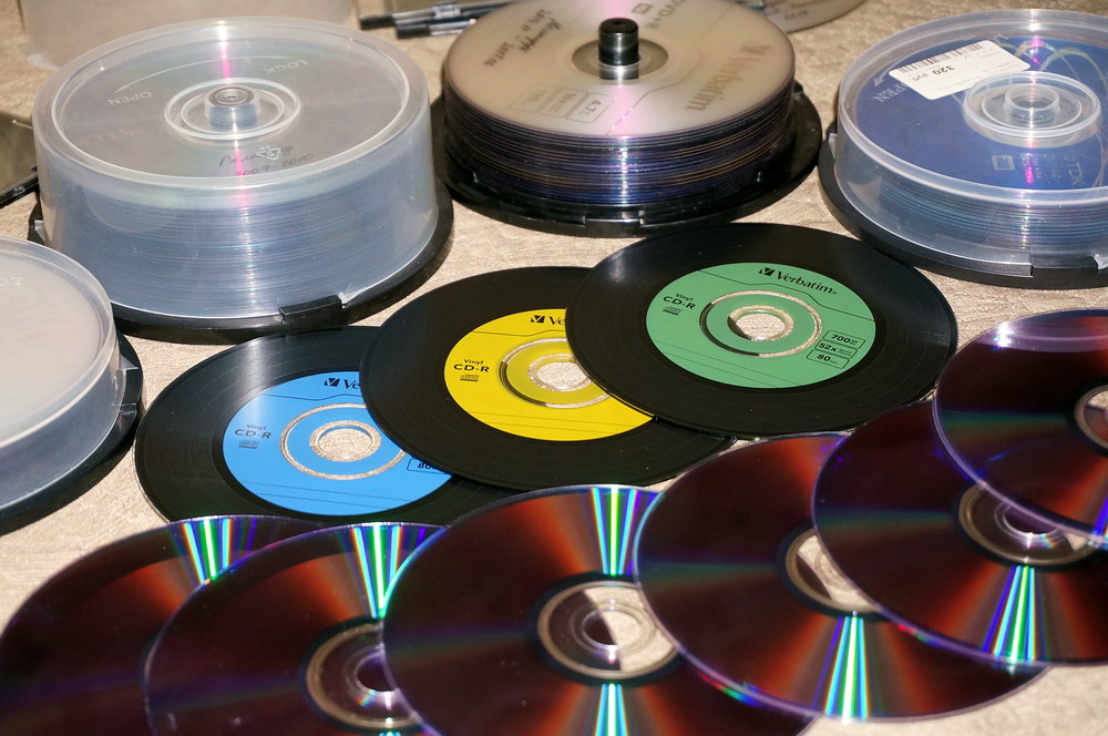 Хранение фотографий на DVD-дисках в 2K19-м (в 2190-м? в 2238-м?) - 1