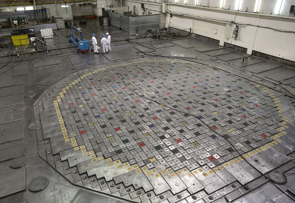 Промышленные уран-графитовые реакторы для наработки плутония - 9