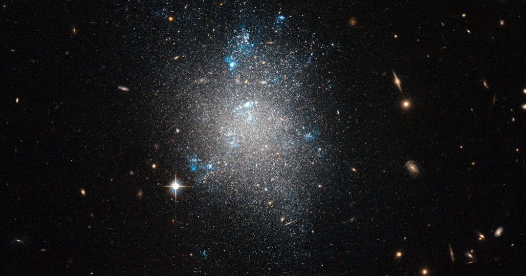 Найдены 19 галактик с «недостатком» темной материи