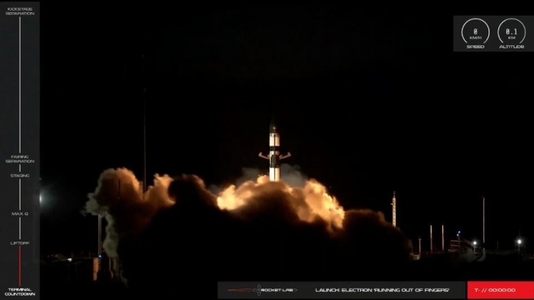 Rocket Lab доставила 7 спутников на орбиту и выполнила ключевой манёвр для многоразового использования ракеты