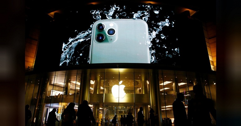 Это катастрофа для Apple. Продажи iPhone в Китае рухнули более чем на треть
