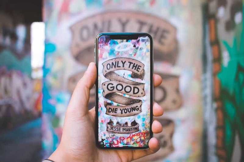 “Я ваш AMOLED экран шатал”: идеальный смартфон 2019 года