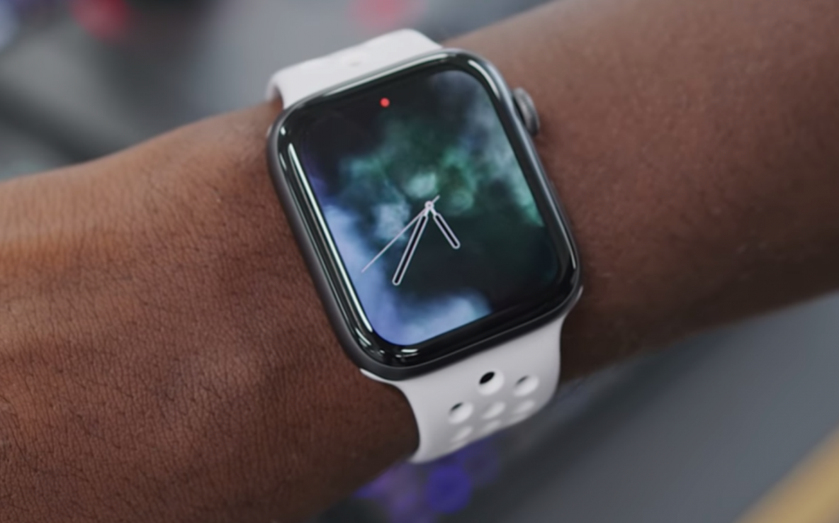 Apple обвинили в краже технологий для «умных» часов - 1