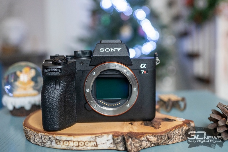 Новая статья: Обзор Sony α7R IV: полнокадровая беззеркалка с невероятным разрешением