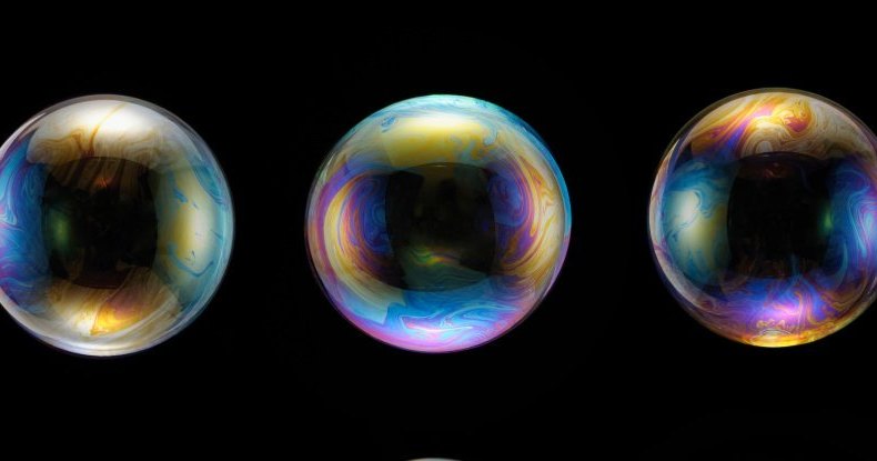 Физики раскрыли секрет того, как получить самый большой мыльный пузырь