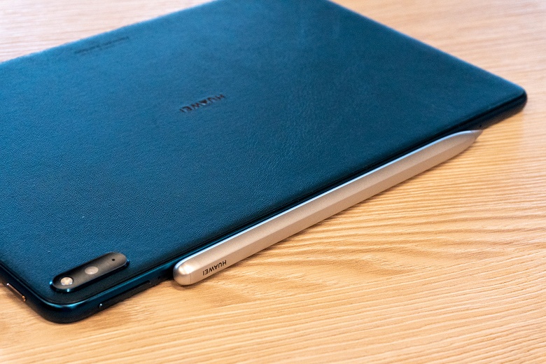 Представлен Huawei MatePad Pro — первый планшет с беспроводной зарядкой