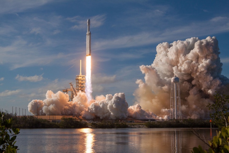 SpaceX предоставит ракету Falcon Heavy для миссии NASA «Психея»