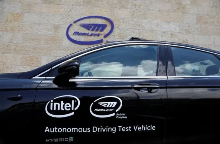 Intel тоже считает, что роботизированные такси появятся раньше клиентских робомобилей