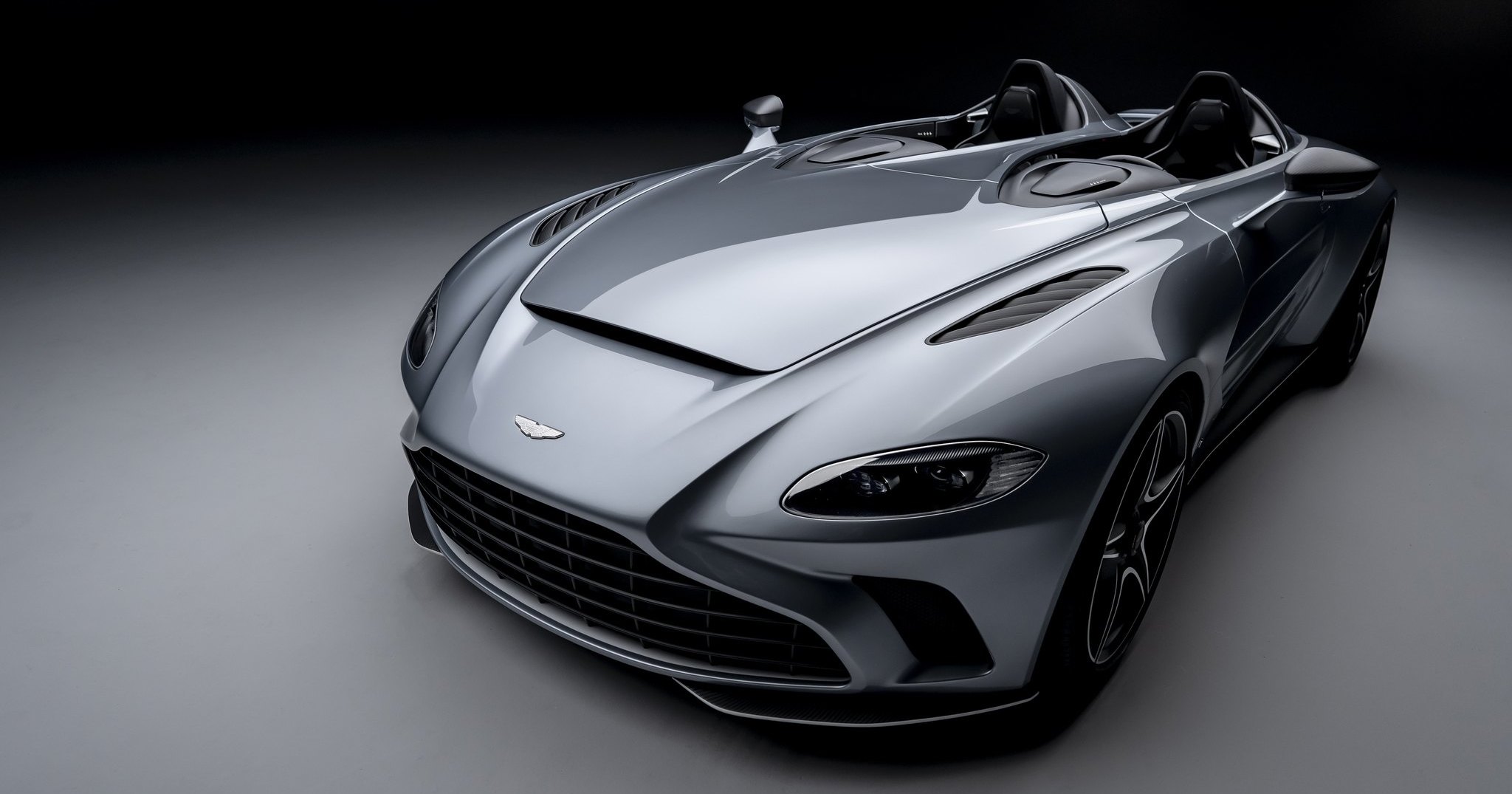 Aston Martin посвятил новый суперкар истребителю F-18