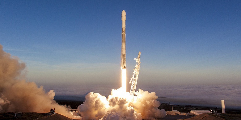 Мозг ракеты Falcon 9 — это три обычных процессора и Linux