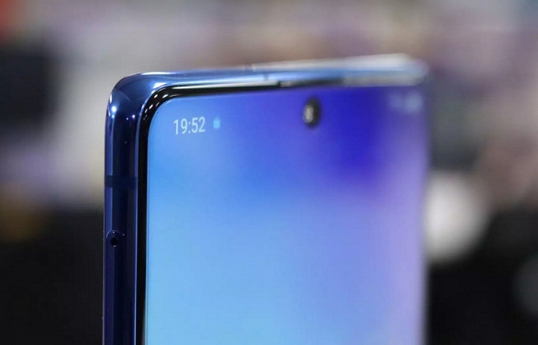 В этом году Samsung тоже выпустит доступный флагман в лице Galaxy S20 Lite. Хотя не факт, что это точно будет флагман