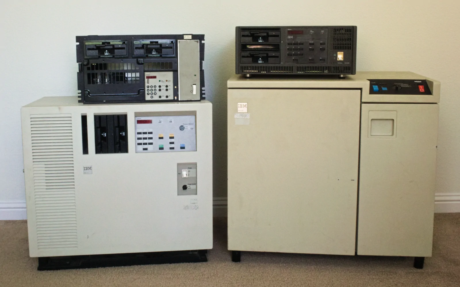 Изготовление контроллера терминала IBM 3270 - 2