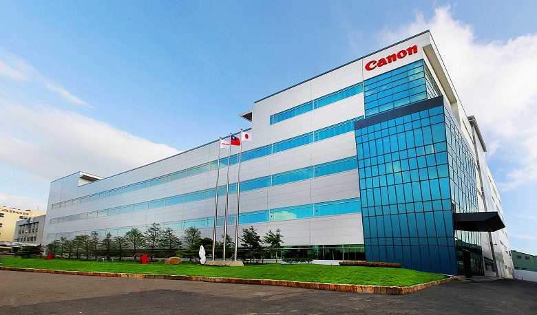 Доход Canon за год сократился на 25,7%, продажи камер — на 54,5% - 1