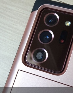 У новенького Galaxy Note20 запотели все три камеры, а Samsung утверждает, что это нормально
