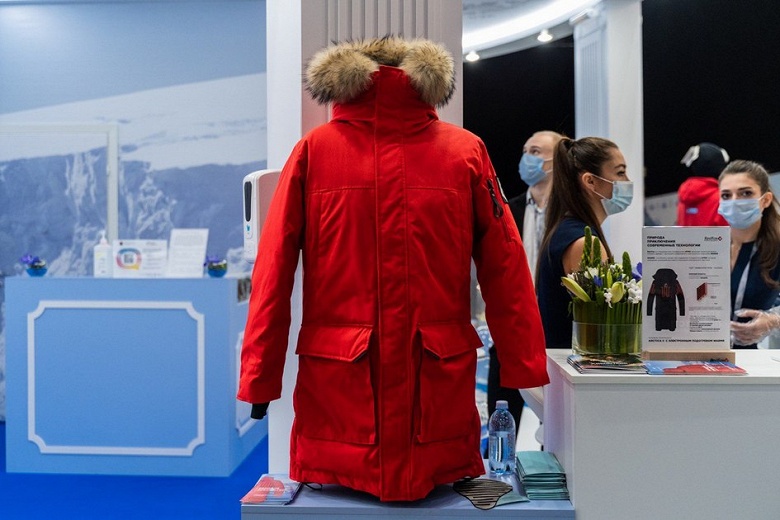 Морозы не страшны: в России выпустили «умную» куртку, которая согреет даже при -70°C
