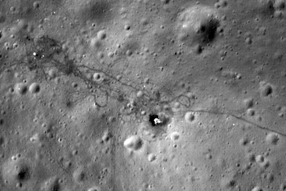 Место посадки Apollo 15 со спутника LRO