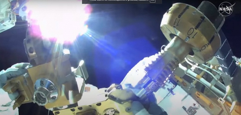 Видео дня: выход астронавтов в открытый космос с борта МКС 