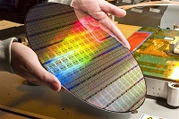 По неофициальной информации, TSMC получила крупный заказ Intel и совместно с Apple разрабатывает 2-нанометровый техпроцесс - 2