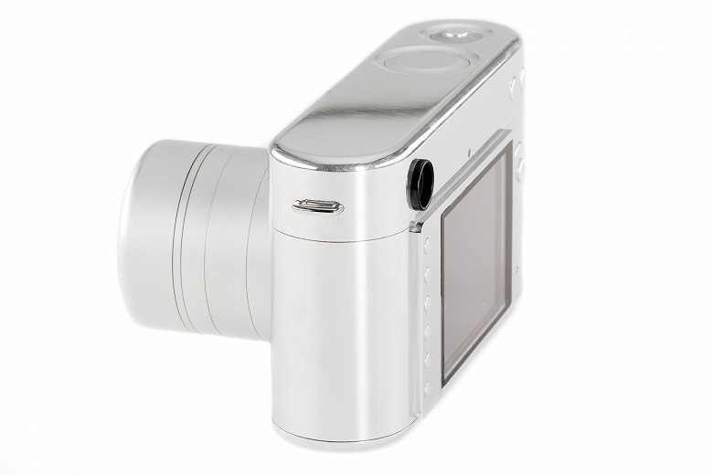 Прототип камеры Leica M, созданный Джони Айвом и Марком Ньюсоном, будет выставлен на аукцион