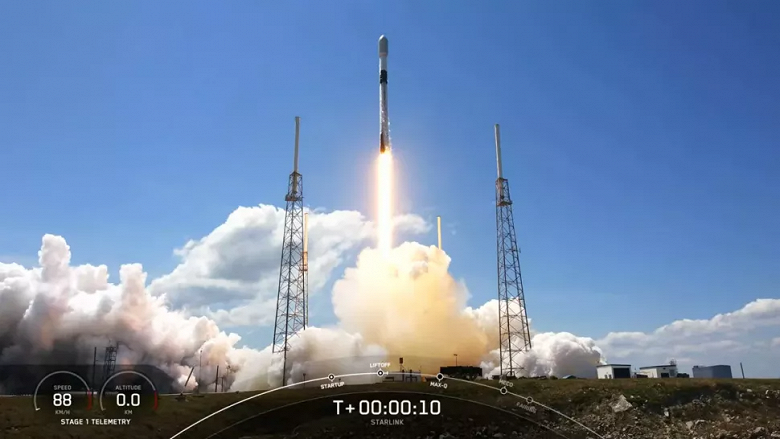 SpaceX запустила партию спутников Starlink на орбиту и снова успешно вернула Falcon 9 на Землю