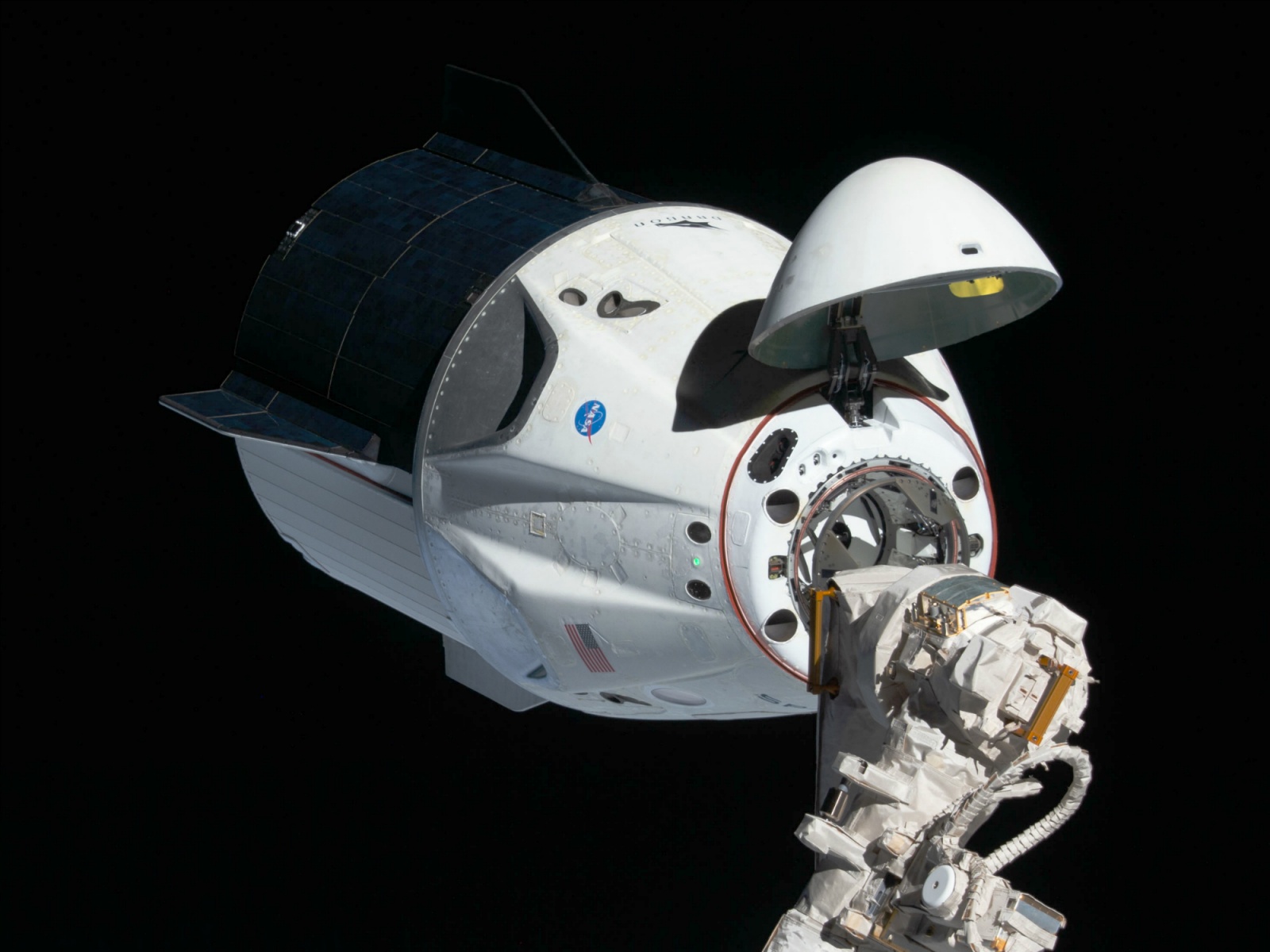 5 лет назад SpaceX удалось посадить ступень ракеты на плавучую платформу, и это изменило космонавтику навсегда - 4