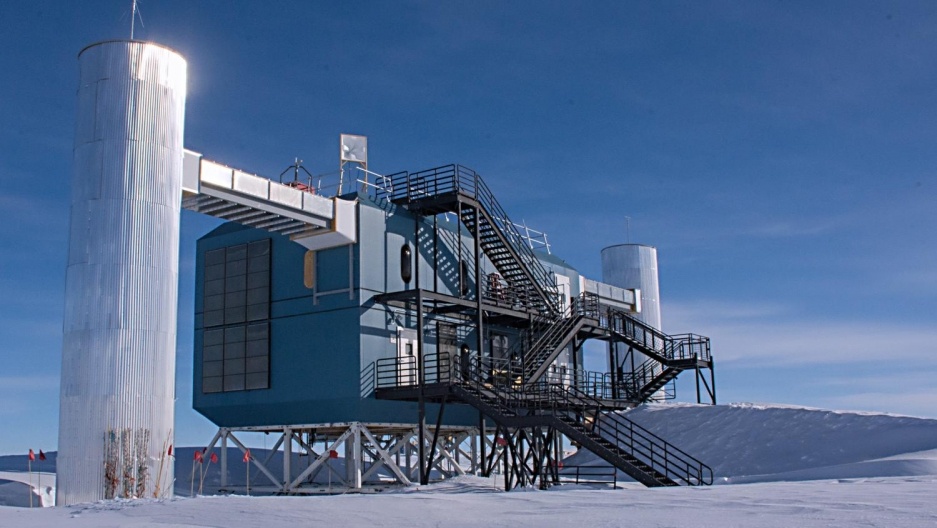 Нейтринная обсерватория на дне Байкала - 9