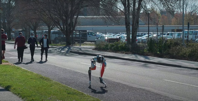 Двуногий робот Кэсси преодолел 5 км за 53 минуты на одном заряде