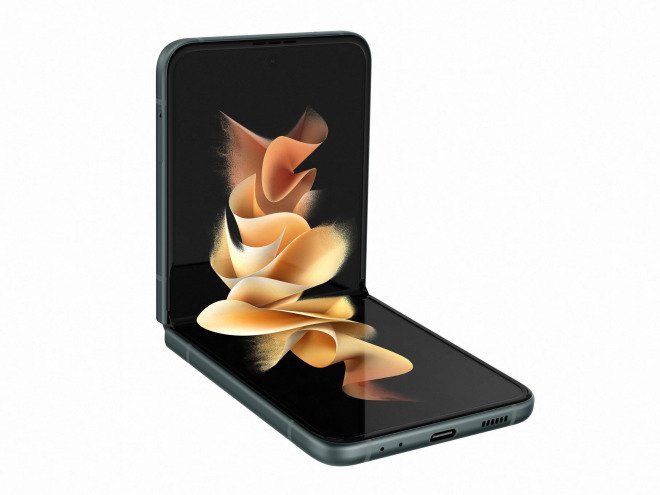 Гибкий смартфон-раскладушка Samsung с защитой от воды. Galaxy Z Flip3 полностью рассекречен до анонса